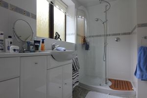Photo 26- click for photo gallery